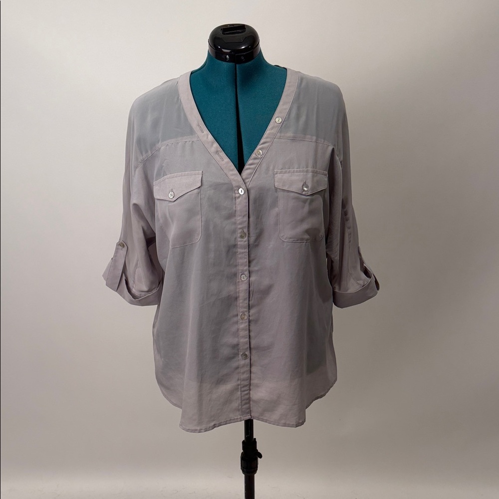 Daniel Rainn Women's Light Gray Button-Down Shirt